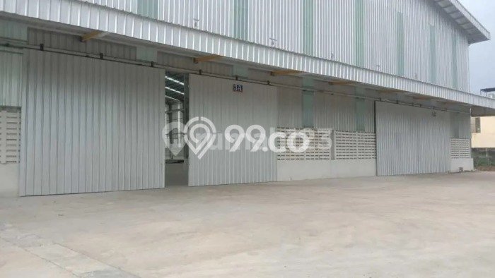 Gudang Disewa di Tangerang dengan LB 5760m2 Area Komersial Ramai Gudang Disewa di Tangerang dengan LB 5760m2 Area Komersial Ramai