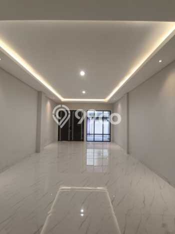 Ruko Dijual di Prime Area Jakarta Barat Luas 200m2 Ruko Dijual di Prime Area Jakarta Barat Luas 200m2