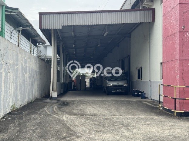 Unit Gudang Dijual di Bekasi LT 4000m2 & LB 2259m2 Unit Gudang Dijual di Bekasi LT 4000m2 & LB 2259m2