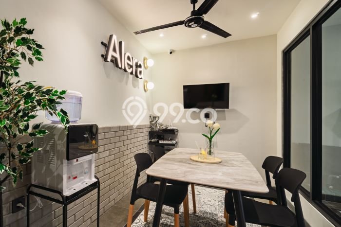 Unit Kost Dijual di Glodok dengan 17 Kamar Area Strategis Unit Kost Dijual di Glodok dengan 17 Kamar Area Strategis