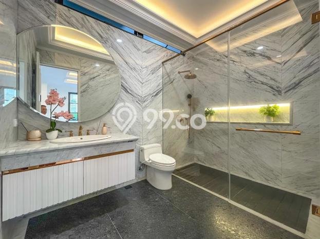 Rumah Eksklusif Siap Huni LT 312m2 di Kelapa Gading, Jakarta Utara Rumah Eksklusif Siap Huni LT 312m2 di Kelapa Gading, Jakarta Utara