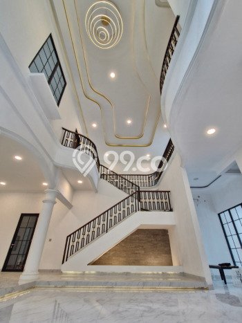 Rumah Elit LB 700m2 Siap Pakai Desain Elegan di Tomang, Jakarta Barat Rumah Elit LB 700m2 Siap Pakai Desain Elegan di Tomang, Jakarta Barat