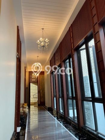 Hunian Mewah LB 1200m2 Siap Pakai Desain Elegan di Pantai Mutiara, Jakarta Utara Hunian Mewah LB 1200m2 Siap Pakai Desain Elegan di Pantai Mutiara, Jakarta Utara