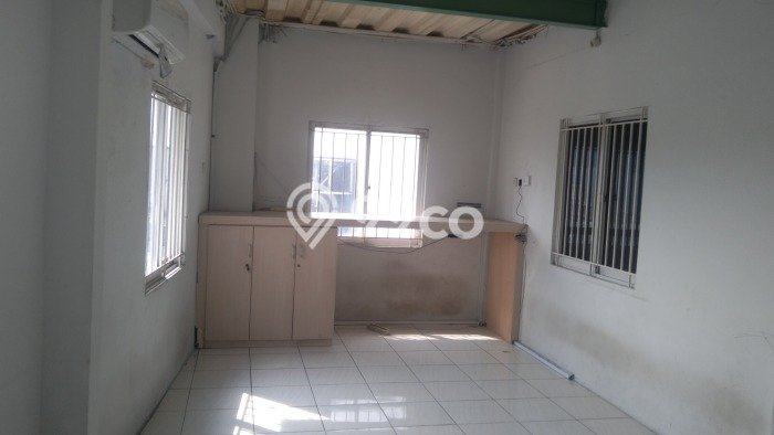 Unit Komersial Disewakan di Jakarta Barat Area Strategis Harga Kompetitif Unit Komersial Disewakan di Jakarta Barat Area Strategis Harga Kompetitif