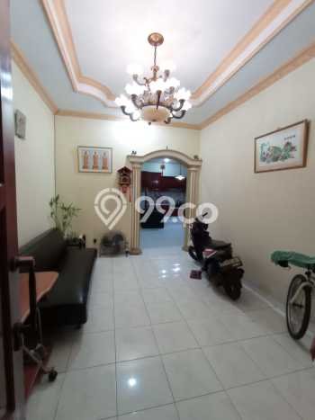 Rumah Luxury Modern Tanpa Renovasi di Grogol Jakarta Barat Rumah Luxury Modern Tanpa Renovasi di Grogol Jakarta Barat