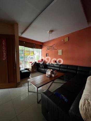 Siap Huni Rumah Mewah 5 Kamar di Cengkareng Dekat ke Mana Saja Siap Huni Rumah Mewah 5 Kamar di Cengkareng Dekat ke Mana Saja