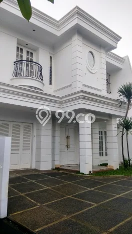 Rumah Luxury di Jakarta Selatan Strategis Kondisi Terawat Rumah Luxury di Jakarta Selatan Strategis Kondisi Terawat