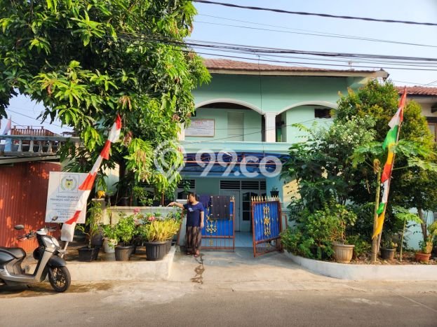 For Sale Hunian Elegan Klasik di Jakarta Timur For Sale Hunian Elegan Klasik di Jakarta Timur