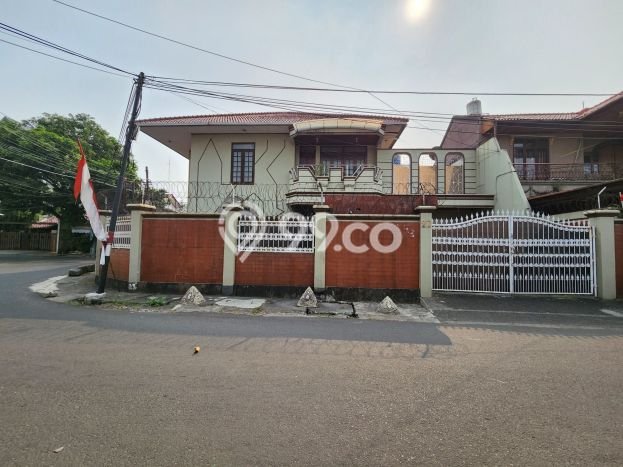 Ready to Use! Luxury House LT 453m2 Desain Modern di Cipete Ready to Use! Luxury House LT 453m2 Desain Modern di Cipete