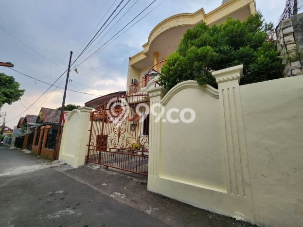 Rumah Modern 4 Kamar LT 272m2 di Cipinang Rumah Modern 4 Kamar LT 272m2 di Cipinang