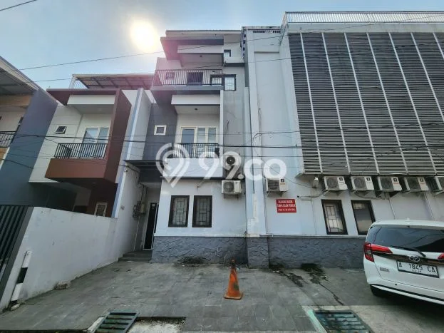Hunian Nyaman Asri 3 KT Siap Huni di Tomang Jakarta Barat Hunian Nyaman Asri 3 KT Siap Huni di Tomang Jakarta Barat