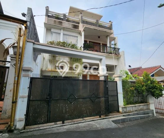 Dijual Rumah Premium dengan Fasilitas Sekitar Lengkap di Kebon Jeruk, Jakarta Barat Dijual Rumah Premium dengan Fasilitas Sekitar Lengkap di Kebon Jeruk, Jakarta Barat