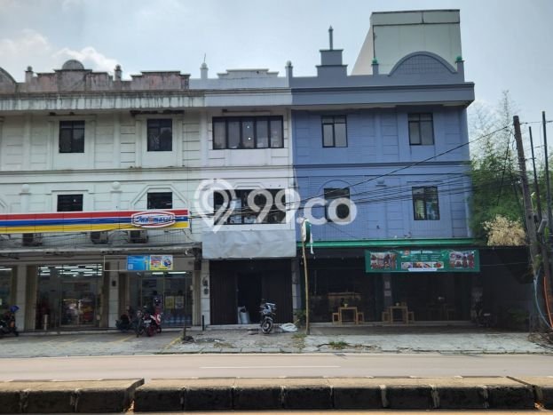 Ruko Dijual Lokasi Emas di Cibinong Luas 200m2 Ruko Dijual Lokasi Emas di Cibinong Luas 200m2