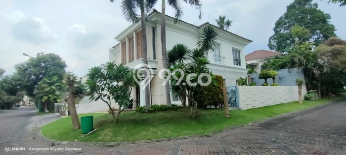 Rumah Luxury Modern Tanpa Renovasi di Lidah Wetan Surabaya Rumah Luxury Modern Tanpa Renovasi di Lidah Wetan Surabaya