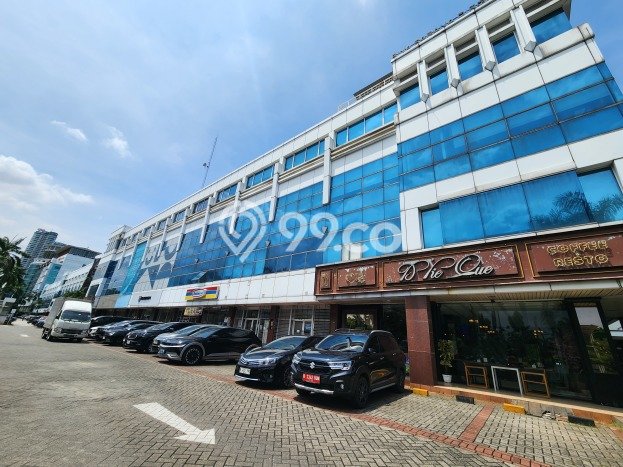 Ruko Dijual di Prime Area Jakarta Barat Luas 600m2 Ruko Dijual di Prime Area Jakarta Barat Luas 600m2