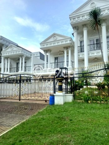 Rumah Elit Modern Tanpa Renovasi di Legenda Wisata Bogor Rumah Elit Modern Tanpa Renovasi di Legenda Wisata Bogor