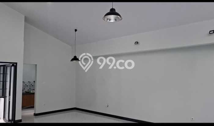 Jual Rumah Luas Elegan Dengan View Cantik di Sektor 1 - Bintaro, Jakarta Selatan Jual Rumah Luas Elegan Dengan View Cantik di Sektor 1 - Bintaro, Jakarta Selatan