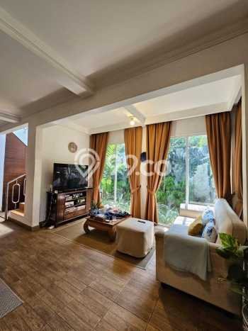 Dijual Rumah Luas Megah Dengan View Eksklusif di Sektor 1 - Bintaro, Jakarta Selatan Dijual Rumah Luas Megah Dengan View Eksklusif di Sektor 1 - Bintaro, Jakarta Selatan