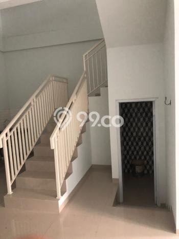 Rumah Luas Asri 3 KT Siap Pakai di Graha Raya Bintaro Tangerang Selatan Rumah Luas Asri 3 KT Siap Pakai di Graha Raya Bintaro Tangerang Selatan
