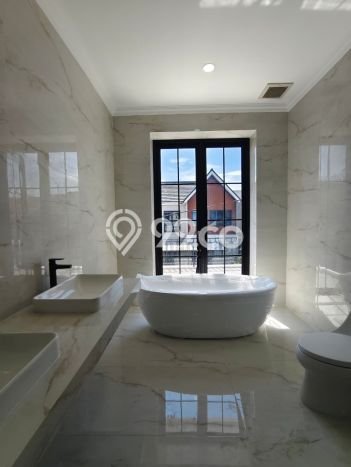 Jual Rumah Luas Megah Dengan View Eksklusif di Sektor 3 - Bintaro, Tangerang Selatan Jual Rumah Luas Megah Dengan View Eksklusif di Sektor 3 - Bintaro, Tangerang Selatan