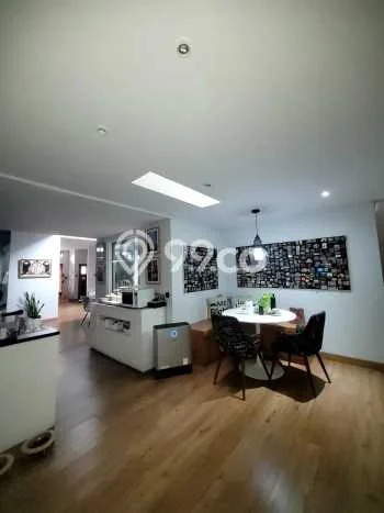 Dijual Rumah Mewah Megah Dengan View Cantik di Sektor 9-Bintaro, Tangerang Selatan Dijual Rumah Mewah Megah Dengan View Cantik di Sektor 9-Bintaro, Tangerang Selatan
