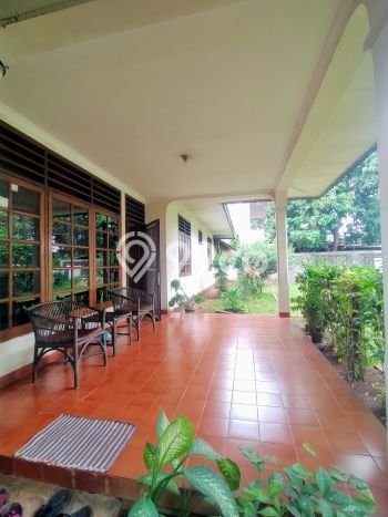 Rumah Mewah LB 250m2 Siap Pakai Desain Elegan di Condet, Jakarta Timur Rumah Mewah LB 250m2 Siap Pakai Desain Elegan di Condet, Jakarta Timur