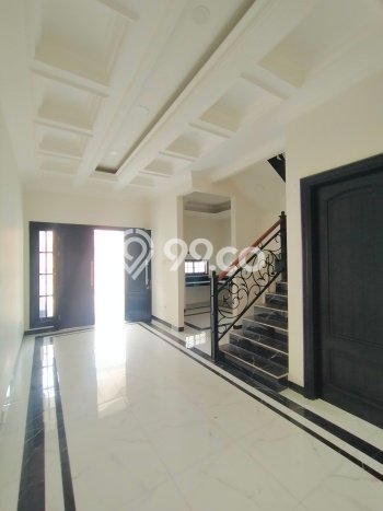 Rumah Mewah Siap Huni LT 102m2 di Jagakarsa, Jakarta Selatan Rumah Mewah Siap Huni LT 102m2 di Jagakarsa, Jakarta Selatan