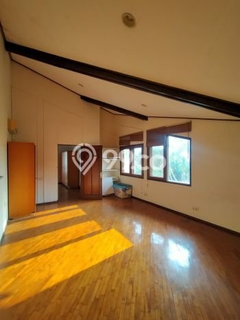 Siap Huni Rumah Mewah 7 Kamar di Jagakarsa Dekat ke Mana Pun Siap Huni Rumah Mewah 7 Kamar di Jagakarsa Dekat ke Mana Pun