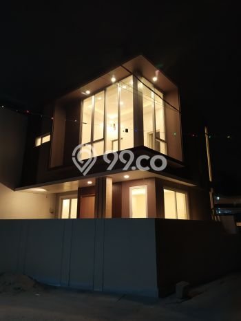 DIJUAL CEPAT! Rumah Modern area Serpong, Tangerang Selatan, LT 70m² Bangunan 90m² Bisa Nego! DIJUAL CEPAT! Rumah Modern area Serpong, Tangerang Selatan, LT 70m² Bangunan 90m² Bisa Nego!