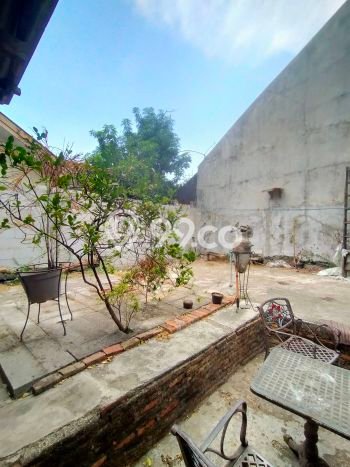 Hunian Mewah Dijual LT 326m2 di Kebayoran Lama, Jakarta Selatan Hunian Mewah Dijual LT 326m2 di Kebayoran Lama, Jakarta Selatan