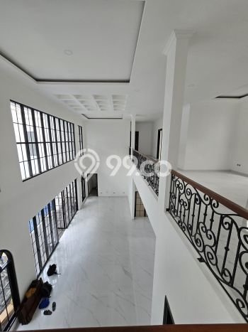 Jual Rumah Luas Elegan Dengan View Eksklusif di Sektor 9-Bintaro, Tangerang Selatan Jual Rumah Luas Elegan Dengan View Eksklusif di Sektor 9-Bintaro, Tangerang Selatan