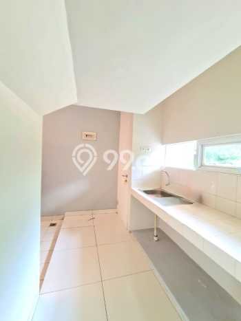 SPECIAL OFFER! Rumah Asri di Sektor 9-Bintaro, Luas 135m² LB 156m² SPECIAL OFFER! Rumah Asri di Sektor 9-Bintaro, Luas 135m² LB 156m²