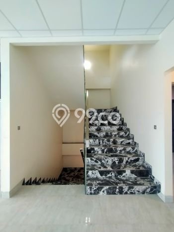Kantor Bagus Dijual LB 2750m2 Lokasi Strategis Jakarta Selatan Area Cocok untuk Berbisnis Kantor Bagus Dijual LB 2750m2 Lokasi Strategis Jakarta Selatan Area Cocok untuk Berbisnis