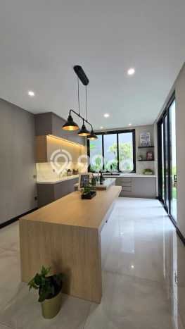 Dijual Rumah Premium dengan Fasilitas Sekitar Lengkap di Serpong, Tangerang Selatan Dijual Rumah Premium dengan Fasilitas Sekitar Lengkap di Serpong, Tangerang Selatan