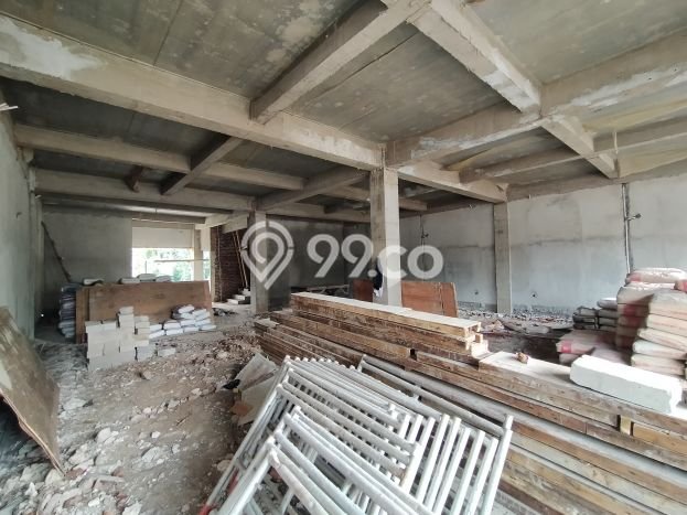 Unit Ruko Dijual di Jakarta Selatan LT 418m2 & LB 732m2 Unit Ruko Dijual di Jakarta Selatan LT 418m2 & LB 732m2
