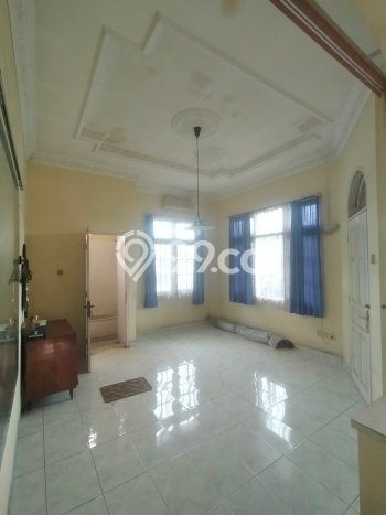 Jual Rumah Luas Elegan Dengan View Cantik di Ragunan, Jakarta Selatan Jual Rumah Luas Elegan Dengan View Cantik di Ragunan, Jakarta Selatan