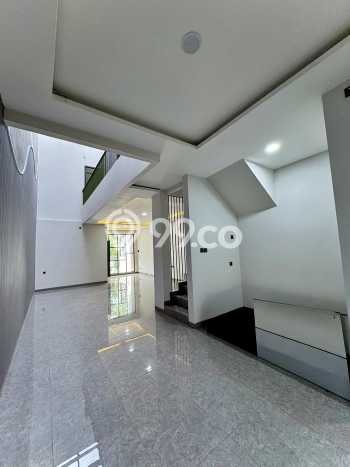 Hunian Elit LB 200m2 Siap Huni Desain Elegan di Pondok Indah, Jakarta Selatan Hunian Elit LB 200m2 Siap Huni Desain Elegan di Pondok Indah, Jakarta Selatan