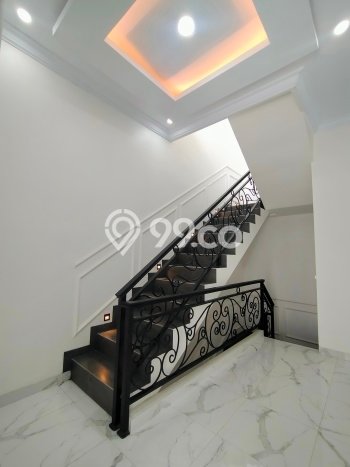 Dijual Rumah Premium dengan Fasilitas Sekitar Lengkap di Jagakarsa, Jakarta Selatan Dijual Rumah Premium dengan Fasilitas Sekitar Lengkap di Jagakarsa, Jakarta Selatan