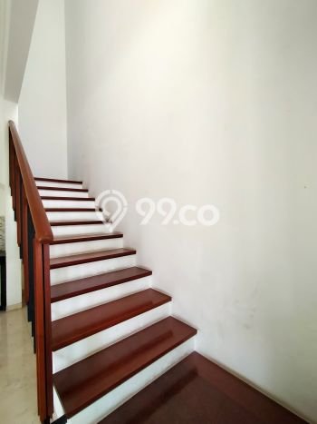 Ready to Use! Premium House LT 202m2 Desain Elegan di Ragunan Ready to Use! Premium House LT 202m2 Desain Elegan di Ragunan