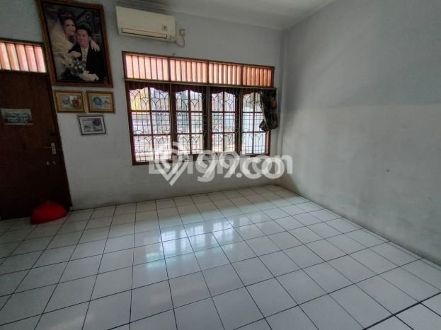 Rumah Elit Modern Siap Huni di Jelambar Jakarta Barat Rumah Elit Modern Siap Huni di Jelambar Jakarta Barat