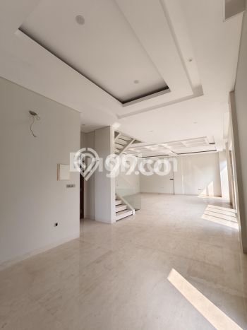 Kesempatan Memiliki Properti di Pusat Kota Pantai Indah Kapuk, Jakarta Utara - LT 255m² Kesempatan Memiliki Properti di Pusat Kota Pantai Indah Kapuk, Jakarta Utara - LT 255m²