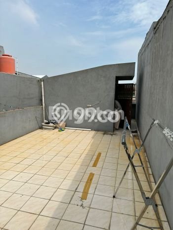 DIJUAL CEPAT! Rumah Asri area Jelambar, Jakarta Barat, Luas 56m² LB 150m² Bisa Nego! DIJUAL CEPAT! Rumah Asri area Jelambar, Jakarta Barat, Luas 56m² LB 150m² Bisa Nego!