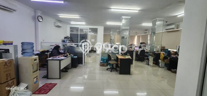 Ruko Strategis di Kelapa Gading, Luas 820m², Pusat Komersial, Dekat Kelapa Gading, Jakarta Utara, Jakarta Utara Ruko Strategis di Kelapa Gading, Luas 820m², Pusat Komersial, Dekat Kelapa Gading, Jakarta Utara, Jakarta Utara