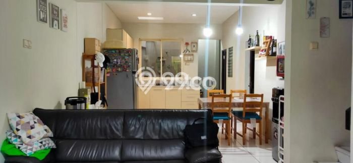 JUAL CEPAT! Rumah Siap Huni Area Strategis Kembangan, Luas 108m² LB 168m² JUAL CEPAT! Rumah Siap Huni Area Strategis Kembangan, Luas 108m² LB 168m²