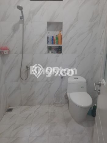 For Sale! Luxury House LT 180m2 Desain Elegan di Tangerang Kota For Sale! Luxury House LT 180m2 Desain Elegan di Tangerang Kota