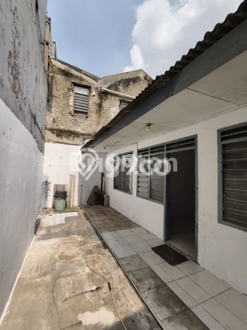 Rumah Premium kawasan Jelambar, 1 KM, Lingkungan Tenang, LT 200m² Bangunan 150m² Rumah Premium kawasan Jelambar, 1 KM, Lingkungan Tenang, LT 200m² Bangunan 150m²
