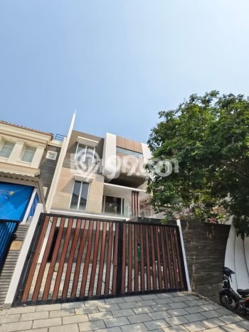 Rumah Elit Modern Tanpa Renovasi di Pantai Indah Kapuk Jakarta Utara Rumah Elit Modern Tanpa Renovasi di Pantai Indah Kapuk Jakarta Utara