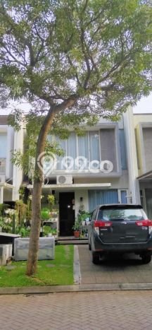 JUAL CEPAT! Rumah Siap Huni Area Strategis Kembangan, Luas 108m² LB 168m² JUAL CEPAT! Rumah Siap Huni Area Strategis Kembangan, Luas 108m² LB 168m²