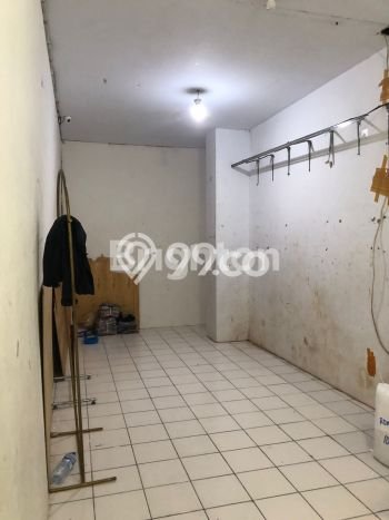 Ruko Dijual di Jakarta Barat LT 124m2 & LB 378m2 Lokasi Terbaik! Ruko Dijual di Jakarta Barat LT 124m2 & LB 378m2 Lokasi Terbaik!