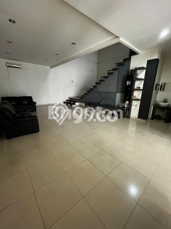 Hunian Mewah LB 378m2 Siap Pakai Desain Elegan di Jelambar, Jakarta Barat Hunian Mewah LB 378m2 Siap Pakai Desain Elegan di Jelambar, Jakarta Barat